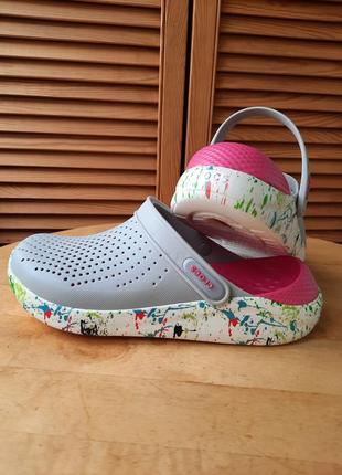 Crocs literide (кляксы малиново-серые) clog pearl/white кроксы кляксы