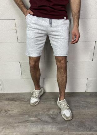 Шорти на літо