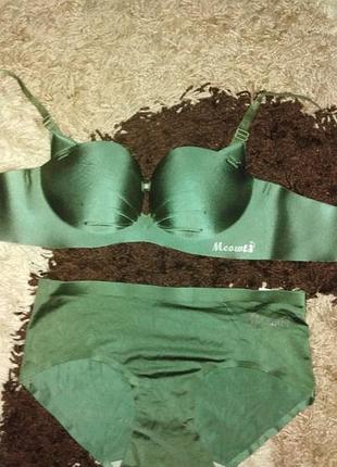 Крутой фирменный купальник новый shein оливковый бесшовный малый размер