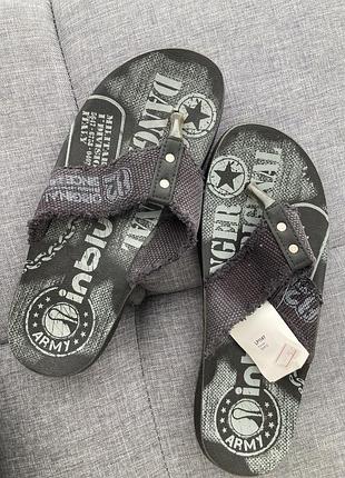 Шлтопанці, шлепанци inblu