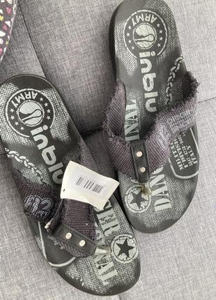 Шлёпанци, шльопанці