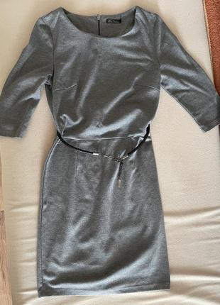 Сукня сіра з поясом