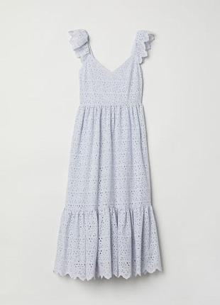 Серо-голубое платье h&m с вышивкой
