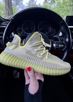 Стильные мужские кроссовки унисекс adidas yeezy boost 350 серые с салатовым 36-45 р