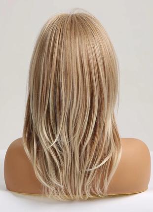 Перука бежевий блонд з модельної стрижкою ❤2 фото