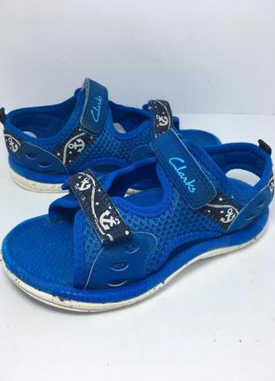 Оригінальні босоніжки clark's, p7,5(25)