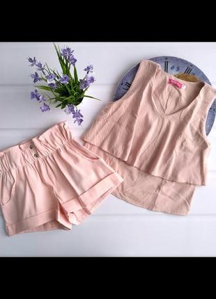 Костюм (блуза + шорты)