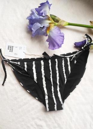 Купальні плавки other stories