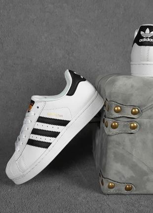 Шикарные женские кроссовки adidas superstar белые с чёрным8 фото