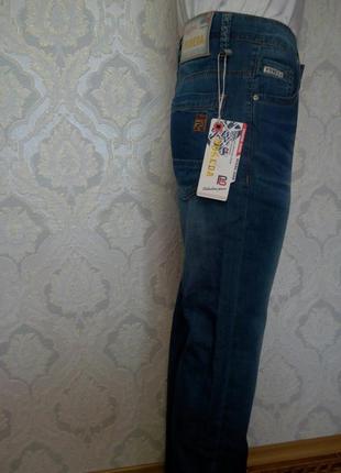 Распродажа мужских джинсов3 фото