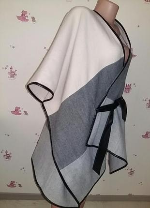 Неймовірно красивий  вільний  кнейп  кардиган. швейцарія.