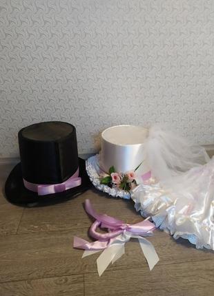 Свадебные украшения шляпы и зонт на машину жениха и невесты2 фото