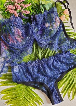 Шикарний мереживний комплект