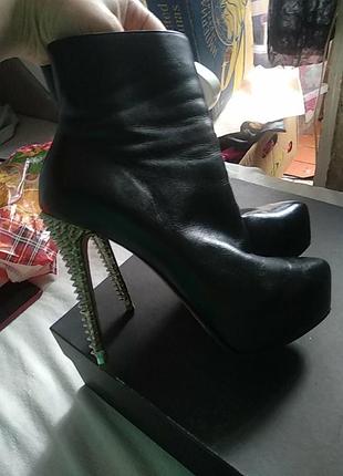Ботильоны шипы
