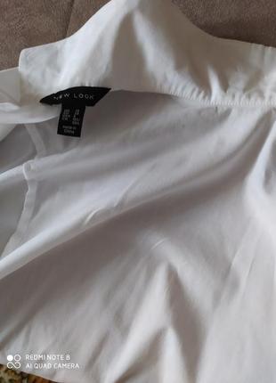 Белая рубашка с застёжкой на спине.3 фото