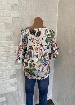 Красивая яркая блуза с цветочным принтом и роскошными рукавами воланами h&m5 фото