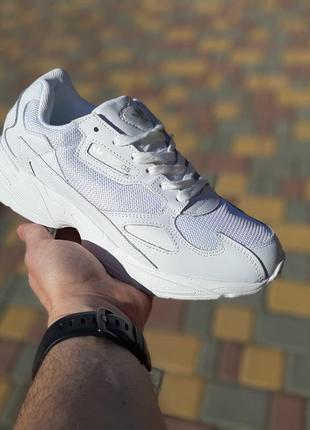 Шикарные кроссовки adidas falcon белые2 фото