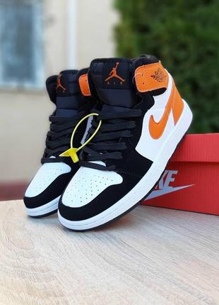 Nike air jordan белые с чёрным с оранжевым