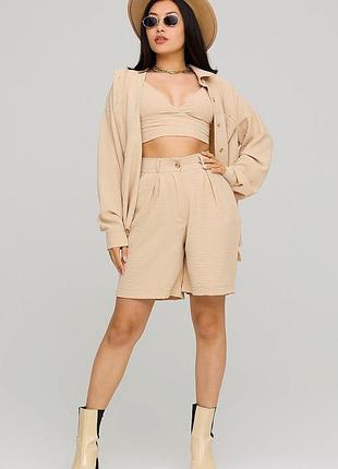 Костюм топ плюс шорти з легкої тканини з ефектом жатки