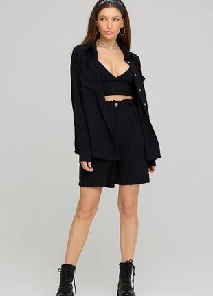 Костюм топ плюс шорты из легкой ткани с эффектом жатки