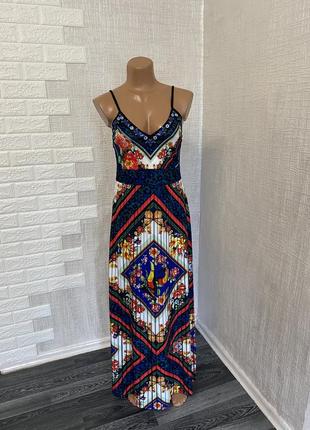 Яркий красивый летний сарафан в пол с туканами