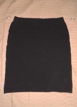 Фактурна щільна спідниця