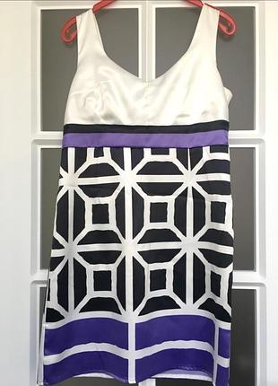 Нове ефектне плаття з відкритою спинкою