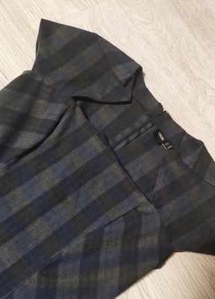 Стильное силуэтное платье asos 6