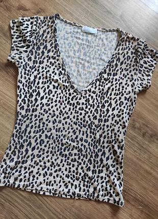 Крута футболка,розмір s