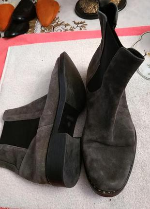 Чобітки замшеві.італія.