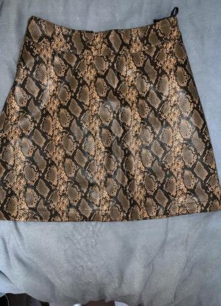 Міні-спідниця akihito