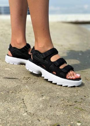 Босоножки fila disruptor sandal black черный верх с белой подошвой6 фото