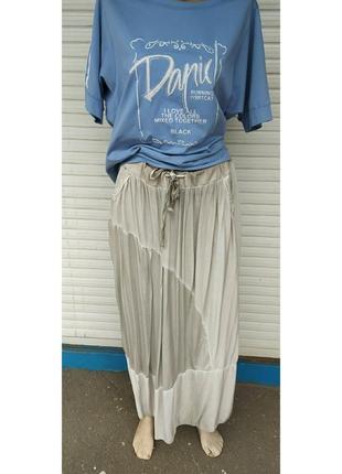 Итальянская коттоновая юбка с переходами ткани и карманами с блестящим дизайном2 фото