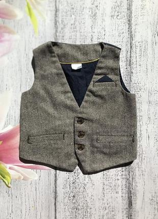 Крута жилетка безрукавка костюм f&f 18-24мес