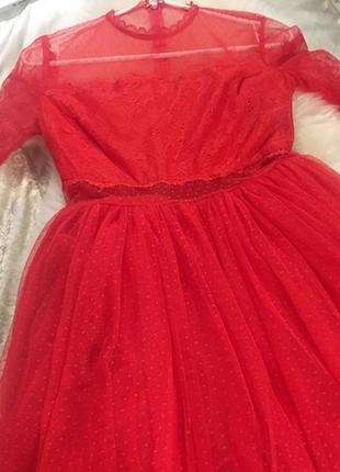 Эффектное красное платье3 фото