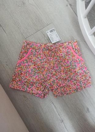 Цветочные трикотажные шортики девочке 4/6, 6/8 лет от h&m