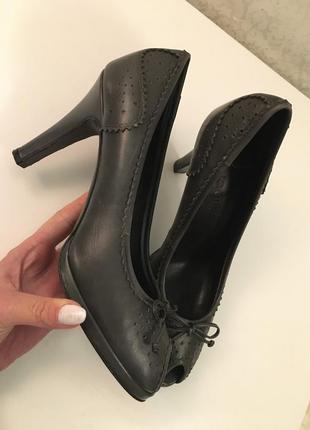Итальянские кожаные туфли фирмы joop! оригинал 24.5 см