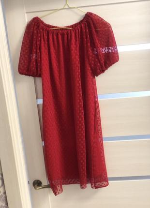 Новое красивое женское платье