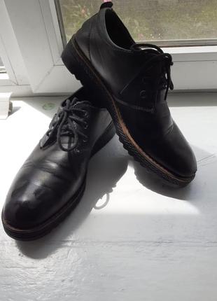 Зручні туфлі для хлопчика розмір довжина устілки 24 см