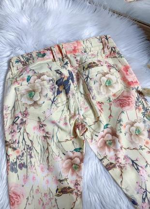 Летние брюки джинси в цветы. штани у квітковий принт4 фото