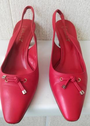 Босоножки  bally.