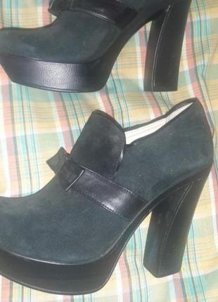 Натуральные замшевые туфли ботиночки 37-размер легкие