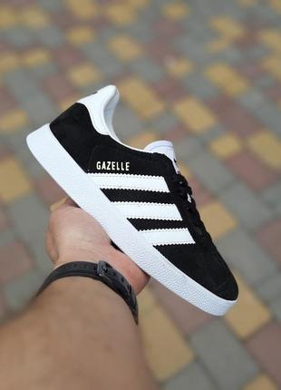 Круті жіночі кросівки унісекс adidas gazelle чорні з білим 36-46 р