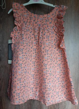 Яркое платье из вискозы с рюшами