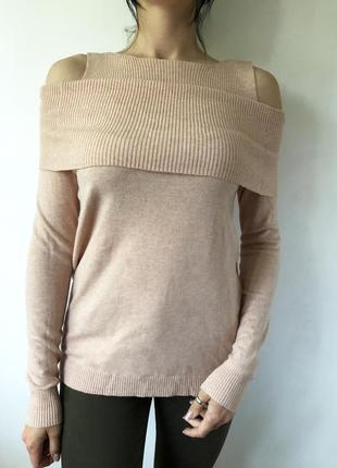 Женская кофта с открытыми плечами