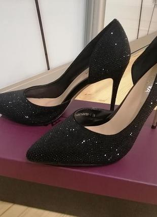 Туфлі човники