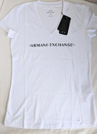 Armani exchange біла футболка з v-подібною горловиною