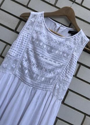 Штапельне довге біле плаття в етно стилі бохо atmosphere