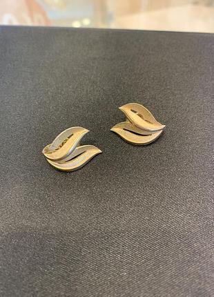 Вінтажні кліпси trifari