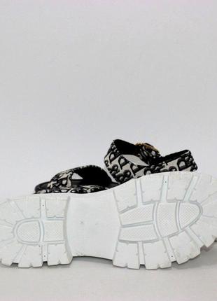 Женская летняя обувь - сандали текстильные на толстой подошве2 фото